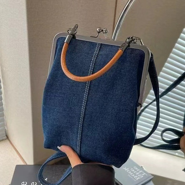 Damen Umhängetasche aus Denim ⎜ Lässige Handtasche mit Bügelverschluss und Kurzem Tragegriff