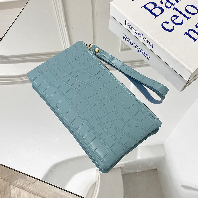 Clutch für Damen mit Krokodilprägung ⎜ Elegante Handgelenktasche für Alltag und Ausgehen