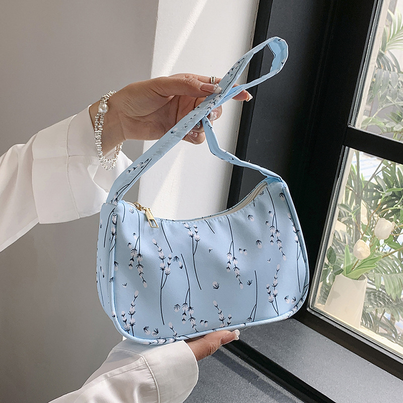 Umhängetasche für Damen ⎜ Modische Tasche mit Blumenmuster und Verstellbarem Trageriemen