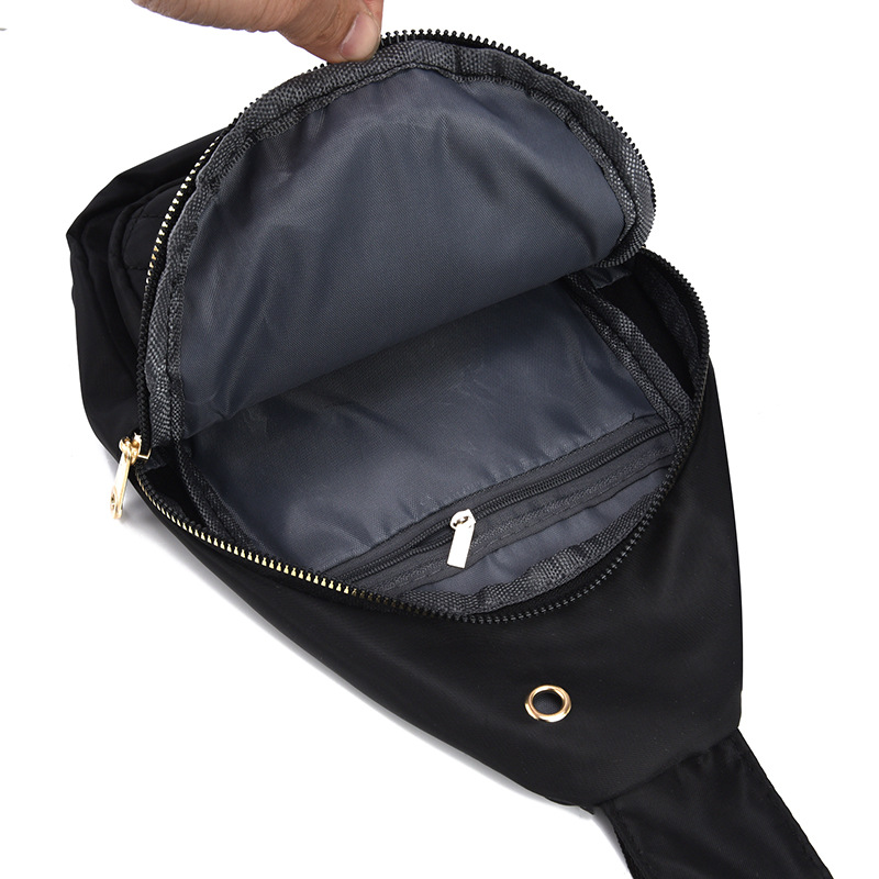 Brusttasche aus Nylon ⎜ Modische Crossbody Bag für Damen mit Rautensteppung und Verstellbarem Schultergurt