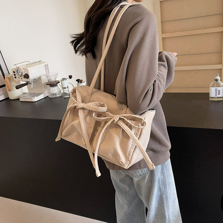 Shopper Tasche für Damen ⎜ Geräumige Schultertasche mit Schleifendetail und Reißverschluss für Alltag und Freizeit