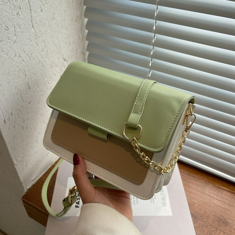Damen Umhängetasche mit Kette ⎜ Kleine elegante Schultertasche für Alltag und Büro