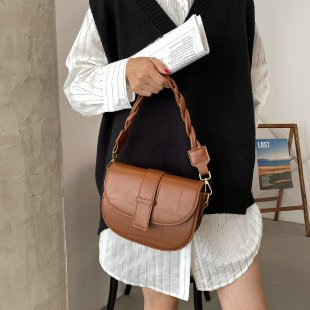 Damen Schultertasche mit Flechtgriff ⎜ Elegante Umhängetasche in Steinoptik mit praktischem Verschluss