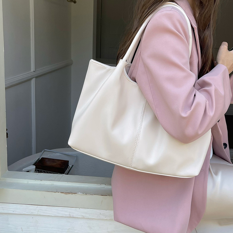 Schultertasche für Damen ⎜ Schlichtes Design mit großem Stauraum für Alltag und Büro