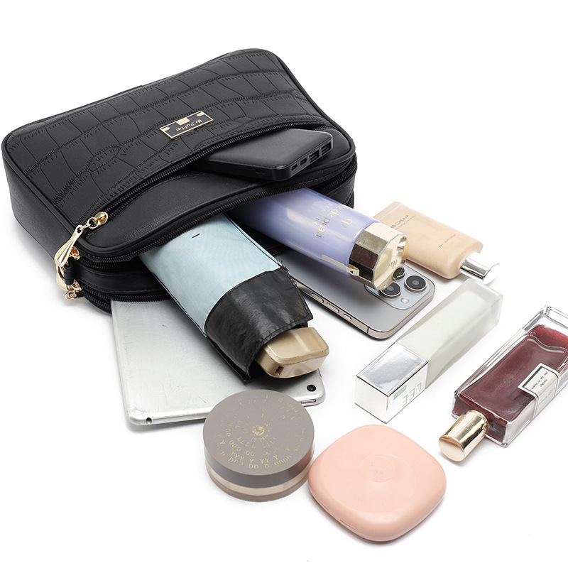 Umhängetasche für Damen ⎜ Schlichte Schultertasche mit Krokoprägung und leichtem Design für Alltag und Freizeit