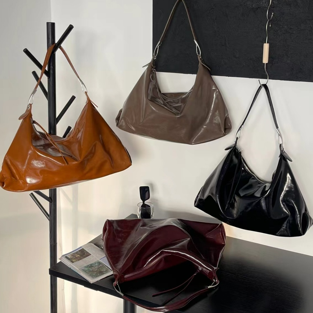 Damen Schultertasche ⎜ Elegante Großraum-Tasche mit Weicher Oberfläche und Vielseitigem Tragekomfort