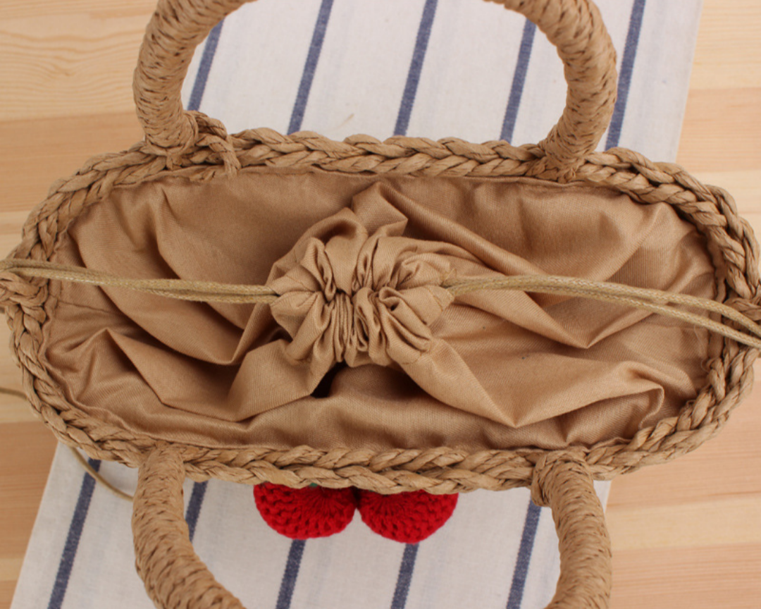 Strandtasche für Damen aus Papierseil ⎜ Handgefertigte Korbtasche mit Kirschmotiv und Verspieltem Design