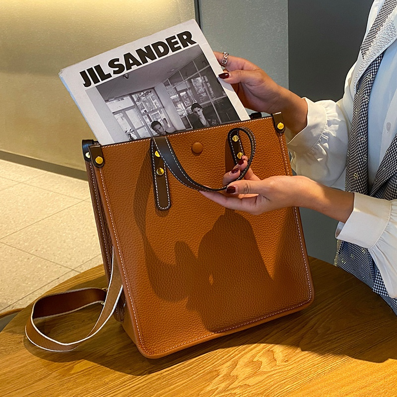 Business Handtasche für Damen ⎜ Große Ledertasche mit Schulterriemen und stabilem Griff