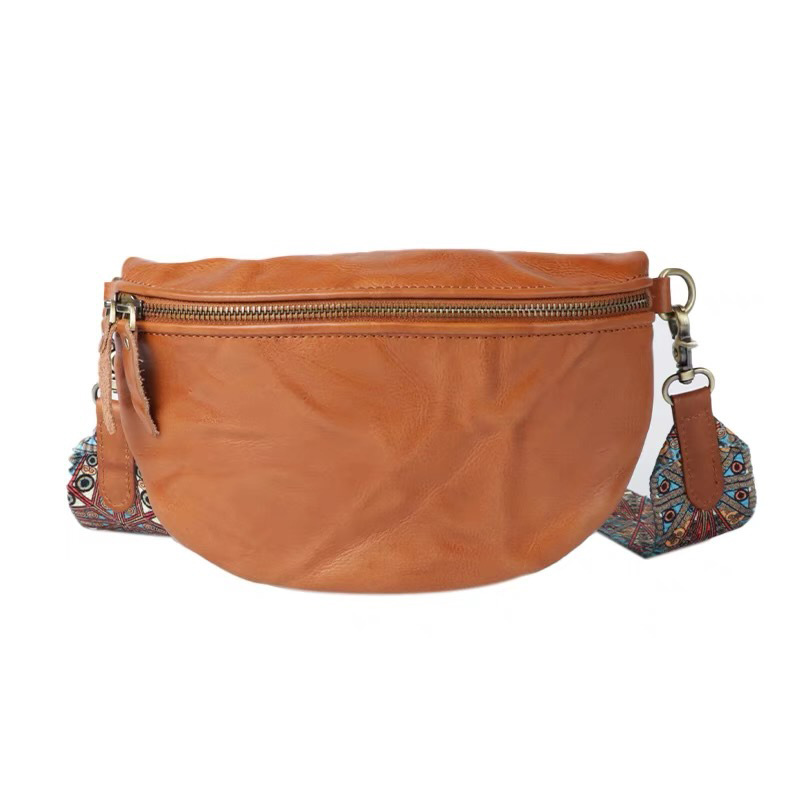 Satteltasche für Damen ⎜ Kleine Umhängetasche mit breitem Trageriemen im Retro-Boho-Stil für Freizeit und Reisen