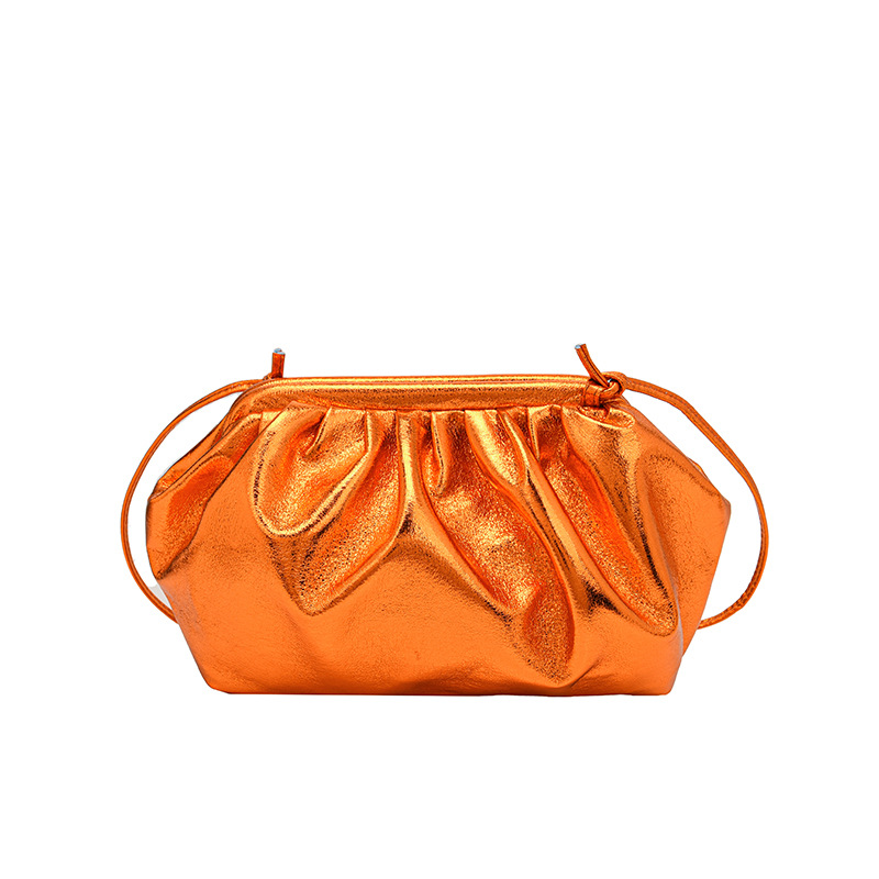 Schultertasche für Damen ⎜ Stilvolle Crossbody-Bag im metallischen Design für einen modernen Look