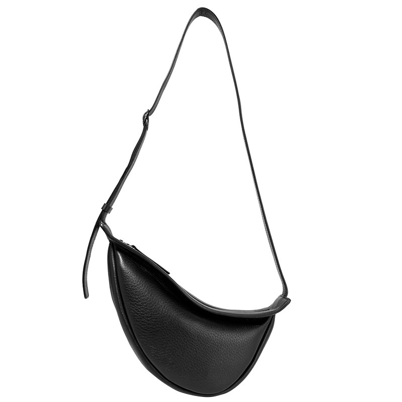 Umhängetasche für Damen ⎜ Weiche Brusttasche aus Lederoptik mit verstellbarem Gurt für Alltag und Reisen