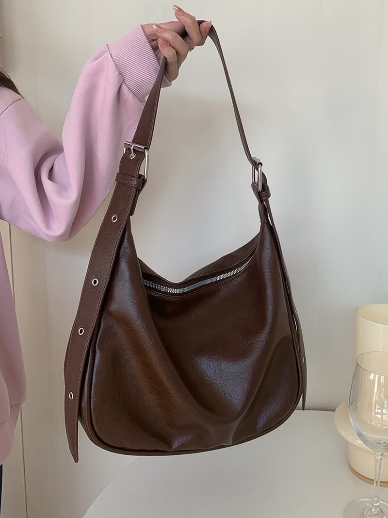 Schultertasche im Retro-Look ⎜ Weiche Alltagstasche für Damen mit Verstellbarem Riemen und Großem Stauraum