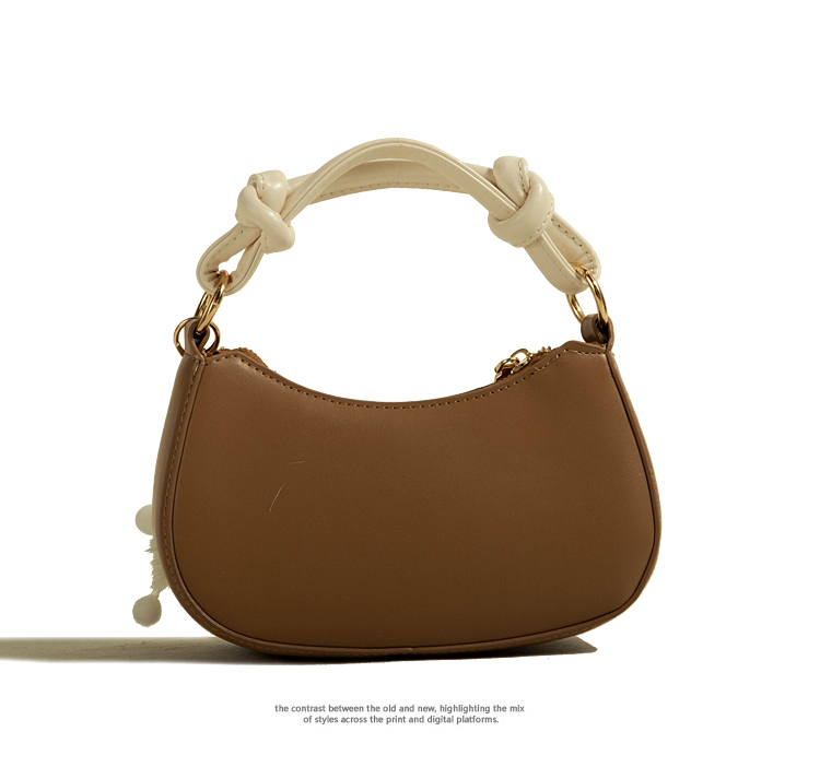 Umhängetasche für Damen ⎜ Alltagstaugliche Handtasche mit Schulterriemen und verspieltem Anhänger