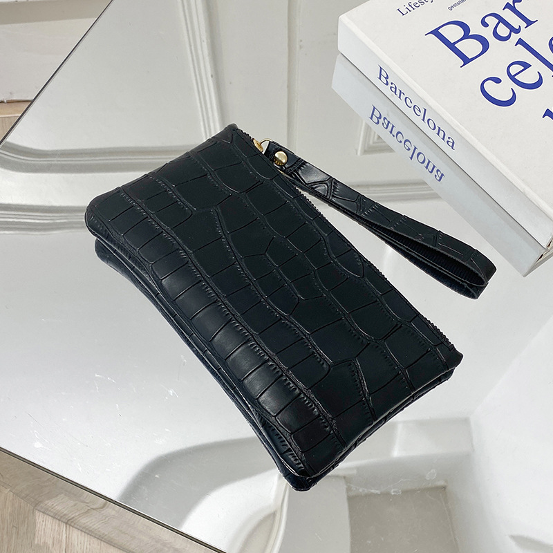 Clutch für Damen mit Krokodilprägung ⎜ Elegante Handgelenktasche für Alltag und Ausgehen