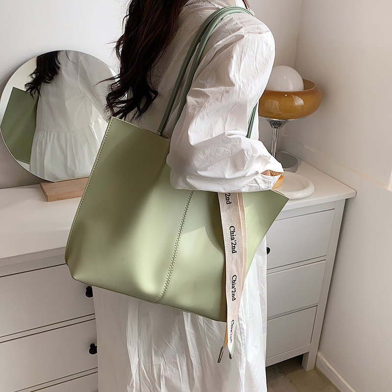 Shopper Tasche für Damen ⎜ Schlichtes Design mit Schulterriemen für Alltag und Büro