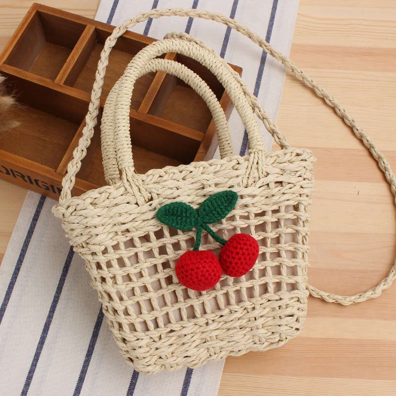 Strandtasche für Damen aus Papierseil ⎜ Handgefertigte Korbtasche mit Kirschmotiv und Verspieltem Design