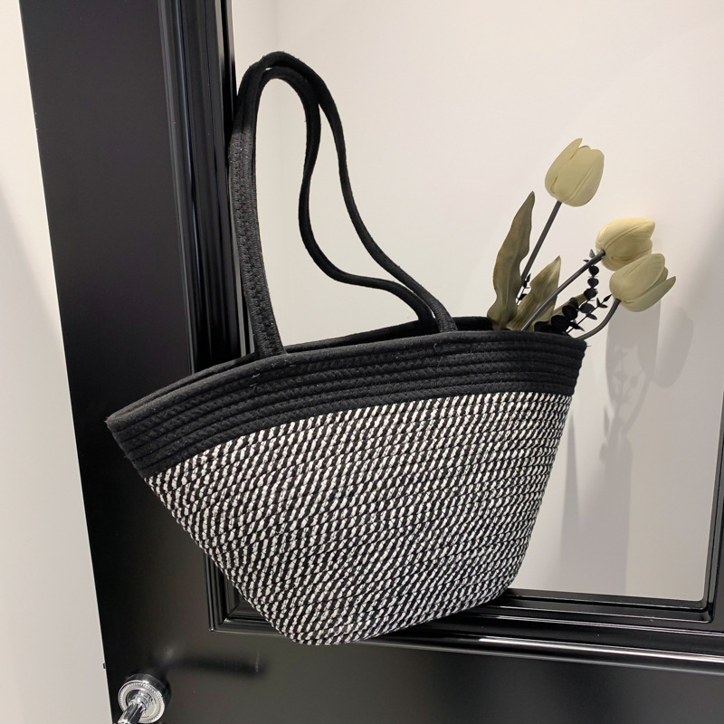 Stroh-Handtasche im Frühlings-Design ⎜ Große Kapazität mit Modernem Kontrastfarben-Look