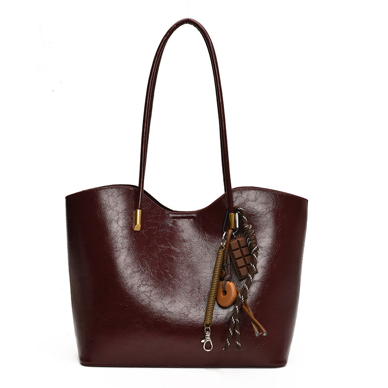 Damen Schultertasche in Lederoptik ⎜ Geräumige Alltagstasche mit Retro-Design und praktischer Innenaufteilung