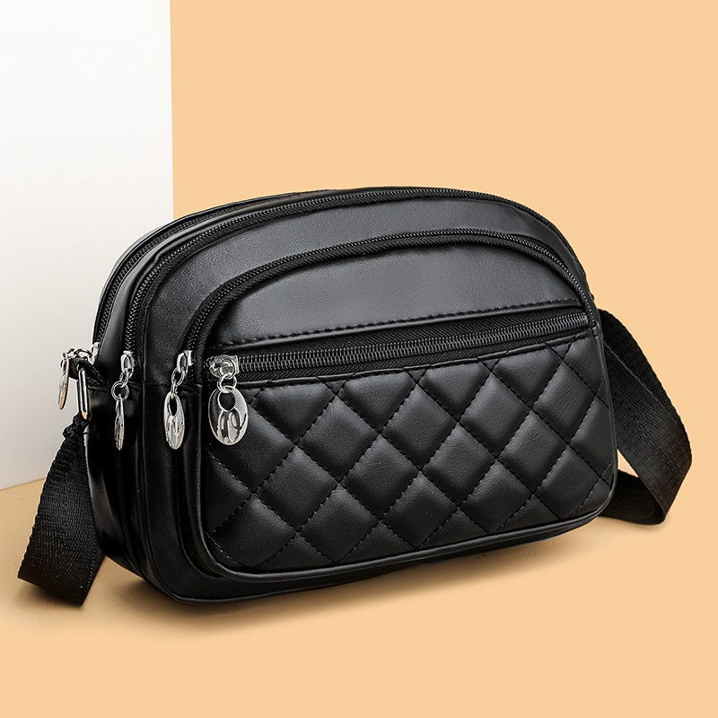 Umhängetasche für Damen ⎜ Kompakte Schultertasche mit Rautensteppung und Reißverschluss für Herbst und Winter