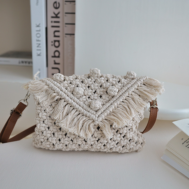 Woven Umhängetasche für Damen ⎜ Handgefertigte Baumwolltasche mit Fransen-Design und verstellbarem Träger