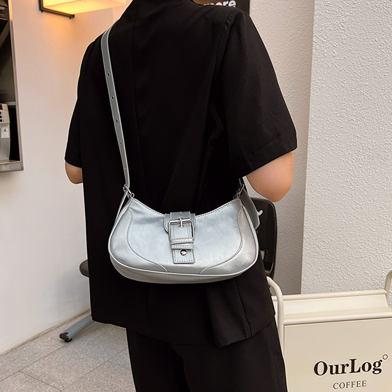 Schultertasche im Retro-Stil ⎜ Modische Unterarmtasche für Damen mit Schnalle und Verstellbarem Riemen