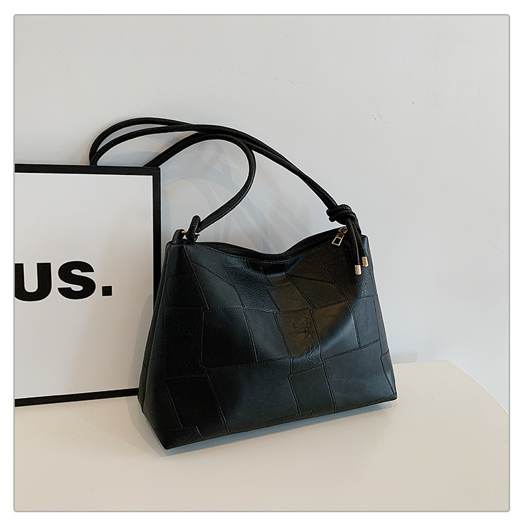 Damen Schultertasche Im Retro Design ⎜ Geräumige Umhängetasche In Klassischer Einfarbigkeit