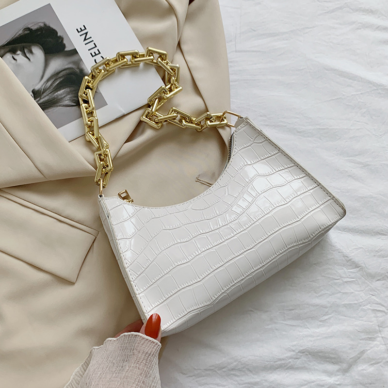 Schultertasche für Damen ⎜ Stilvolle Unterarmtasche mit Krokoprägung und goldener Gliederkette