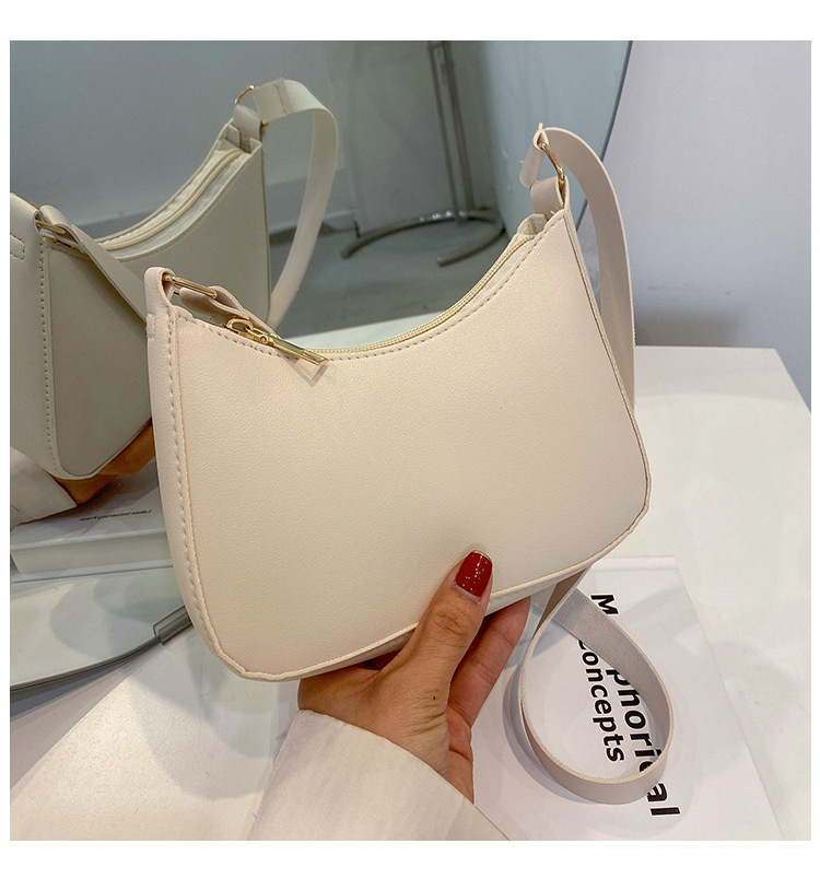 Damen Schultertasche in Retro-Optik ⎜ Kleine Handtasche mit Verstellbarem Riemen und Eleganter Form