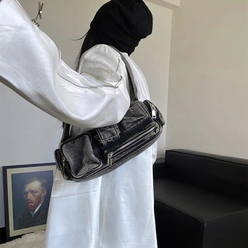 Schultertasche für Damen ⎜ Retro-Umhängetasche aus Denim mit mehreren Reißverschlussfächern für Alltag und Freizeit