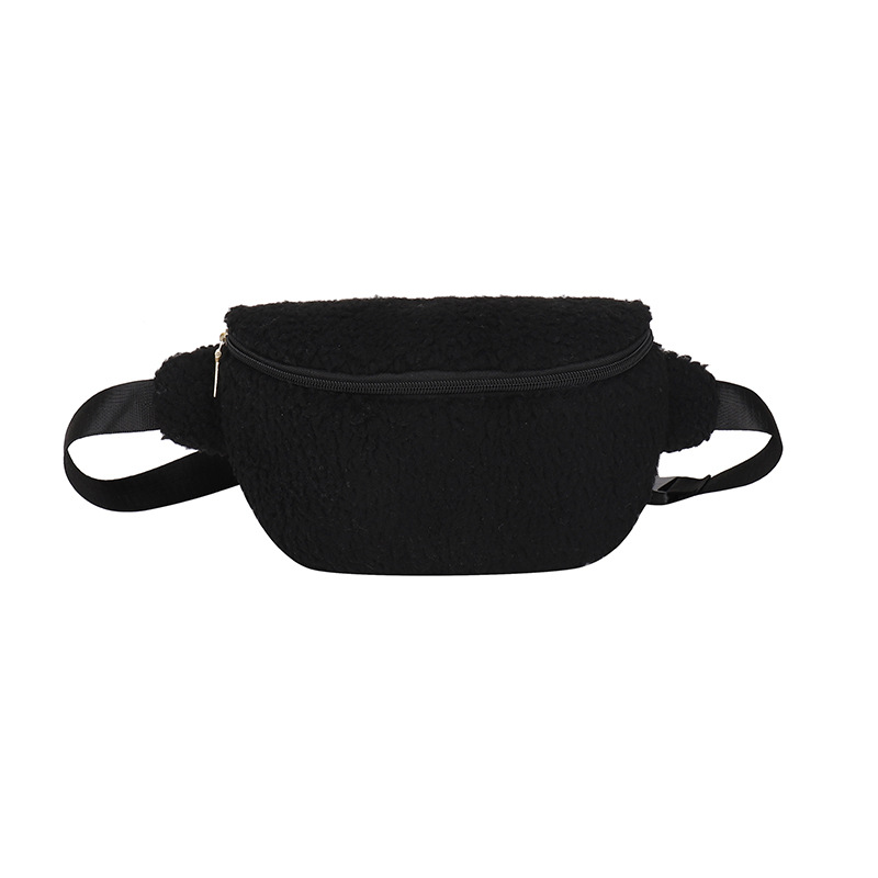 Umhängetasche für Damen ⎜ Kuschelige Lammwoll-Tasche im lässigen Design mit verstellbarem Gurt