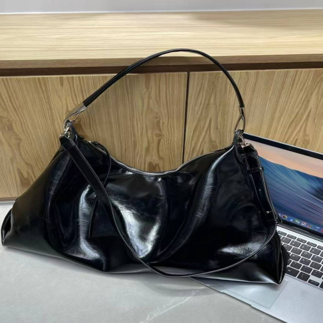 Damen Schultertasche ⎜ Elegante Großraum-Tasche mit Weicher Oberfläche und Vielseitigem Tragekomfort