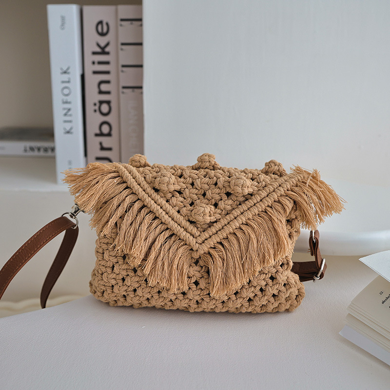 Woven Umhängetasche für Damen ⎜ Handgefertigte Baumwolltasche mit Fransen-Design und verstellbarem Träger