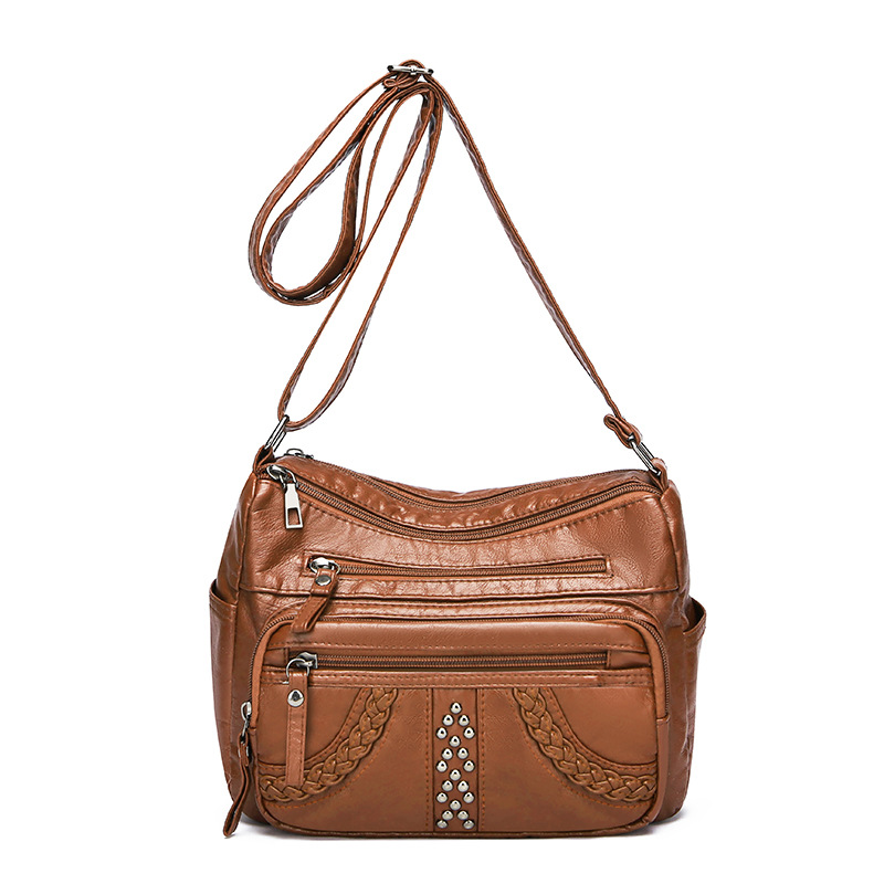 Umhängetasche für Damen ⎜ Mehrlagige Schultertasche aus Lederoptik mit Nieten und Fächern für Alltag und Freizeit