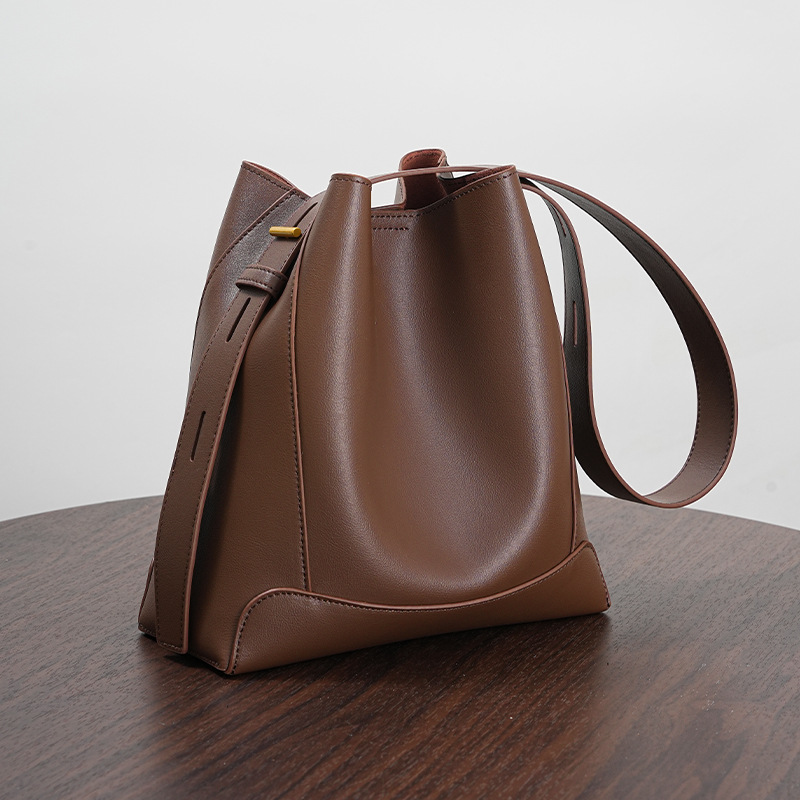 Damen Schultertasche Aus Leder ⎜ Geräumige Bucket Bag Mit Verstellbarem Trageriemen