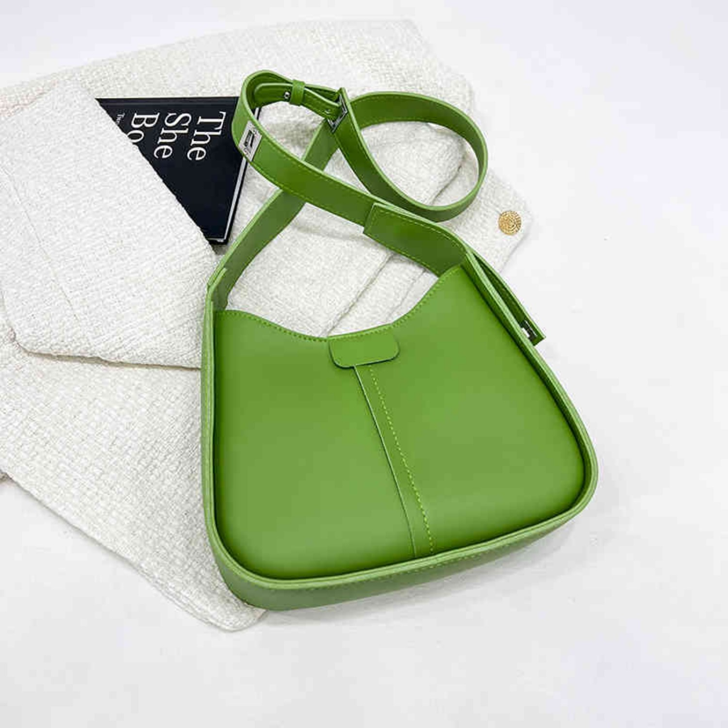Umhängetasche für Damen ⎜ Schlichte Schultertasche mit edler Optik für Alltag und Freizeit