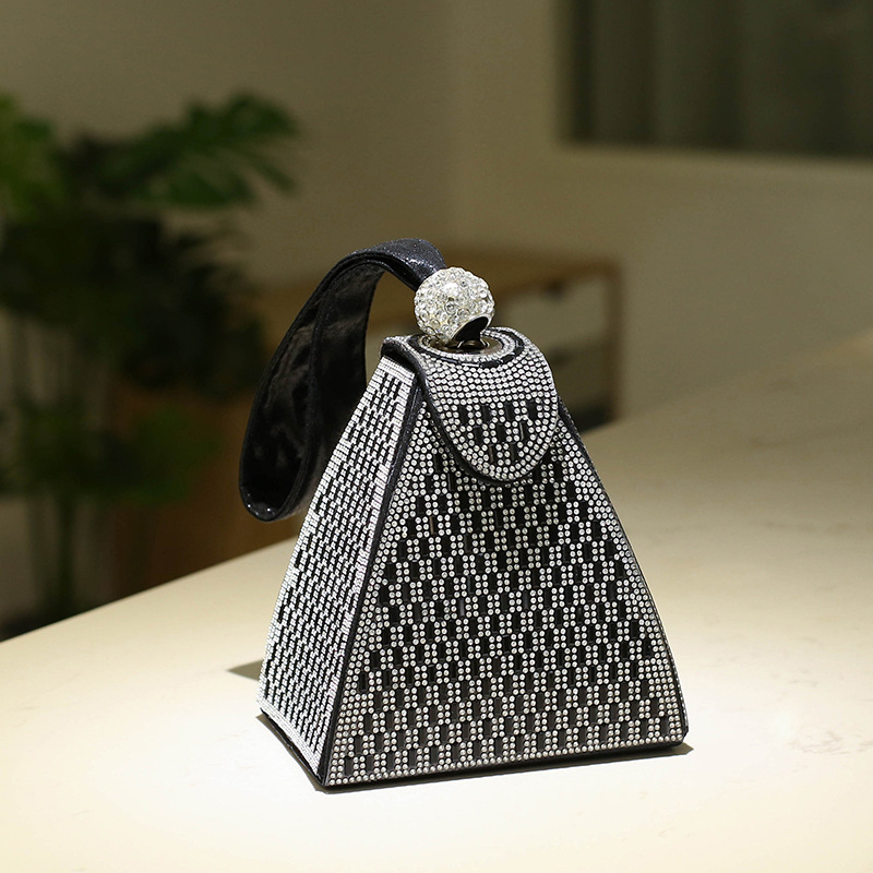 Abendtasche für Damen ⎜ Glitzernde Handtasche mit Strass und Ringgriff für elegante Anlässe und Partys