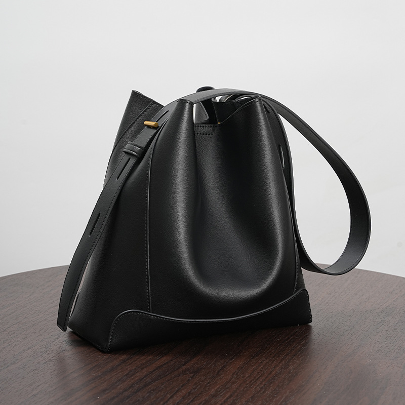 Damen Schultertasche Aus Leder ⎜ Geräumige Bucket Bag Mit Verstellbarem Trageriemen