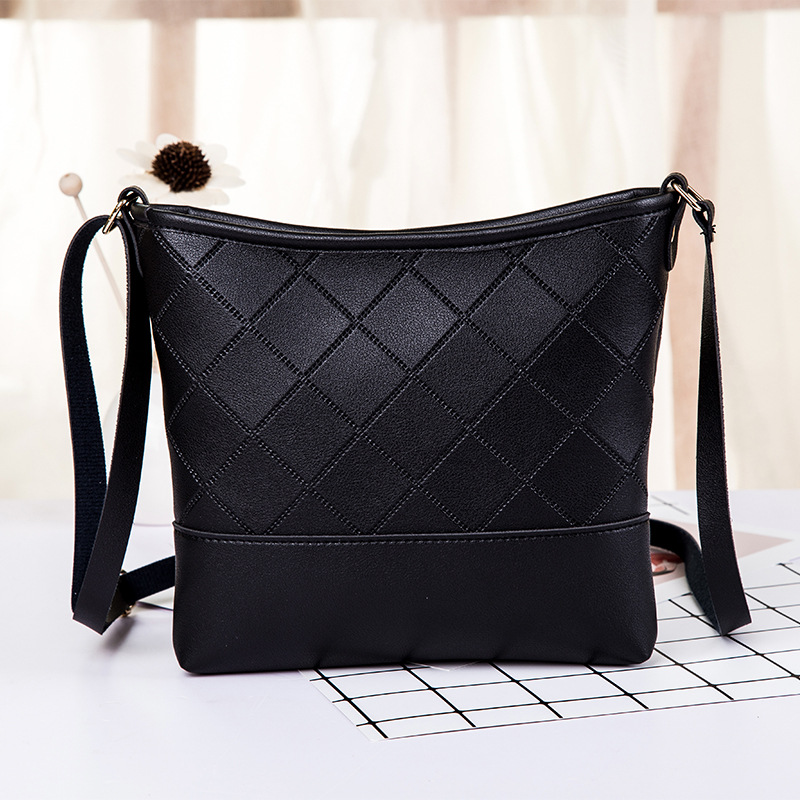 Umhängetasche für Damen ⎜ Schultertasche mit Rautenmuster und Retro-Design für Alltag und Freizeit