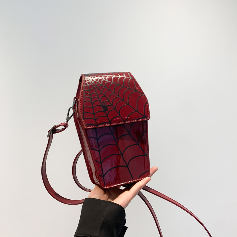 Umhängetasche für Damen ⎜ Stylische Schultertasche mit Spinnennetz-Muster für auffällige Streetwear-Looks