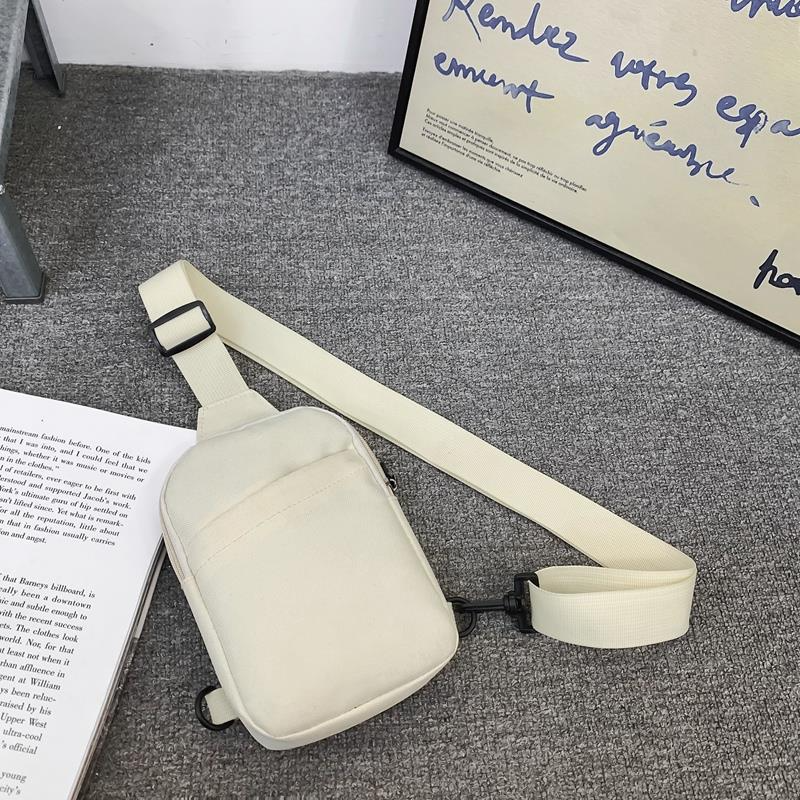 Umhängetasche für Damen ⎜ Kompakte Schultertasche im lässigen Design für Handy, Geldbörse und Alltag