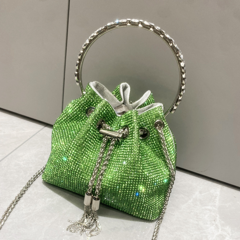 Glitzernde Handtasche für Damen ⎜ Funkeleffekt-Design mit Kettenriemen und stilvollem Griff