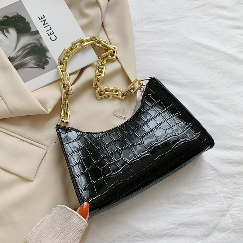 Schultertasche für Damen ⎜ Stilvolle Unterarmtasche mit Krokoprägung und goldener Gliederkette