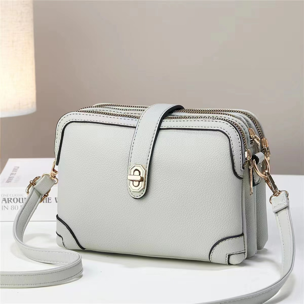 Umhängetasche für Damen ⎜ Kompakte Ledertasche mit Mehrfachfächern und sicherem Verschluss