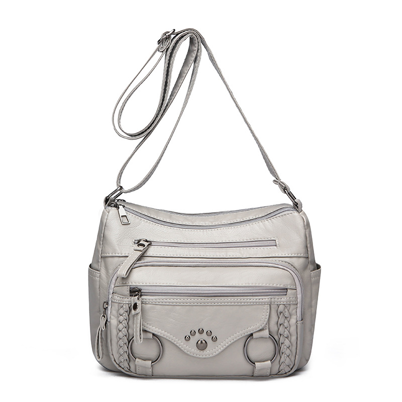Umhängetasche für Damen ⎜ Weiche Schultertasche aus Kunstleder mit Zierdetails und praktischen Reißverschlüssen