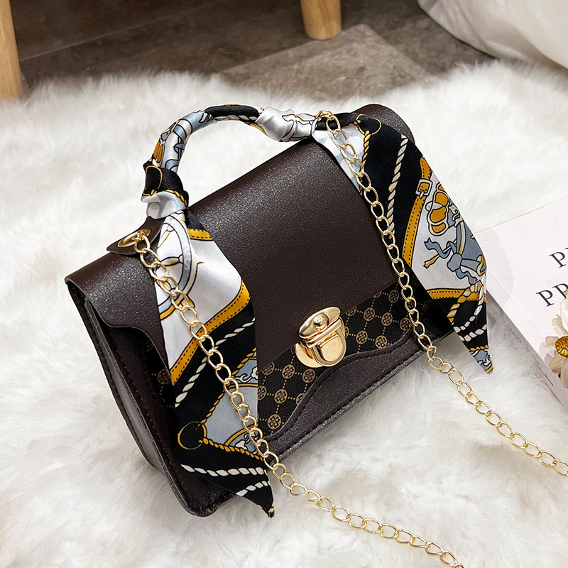 Umhängetasche für Damen ⎜ Kleine Vintage-Tasche mit Kettengurt und gemustertem Tuch für stilvolle Outfits