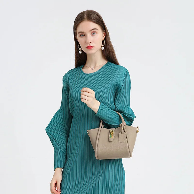 Handtasche für Damen aus Kunstleder ⎜ Modischer Begleiter mit Drehverschluss für Alltag, Shopping und Freizeit