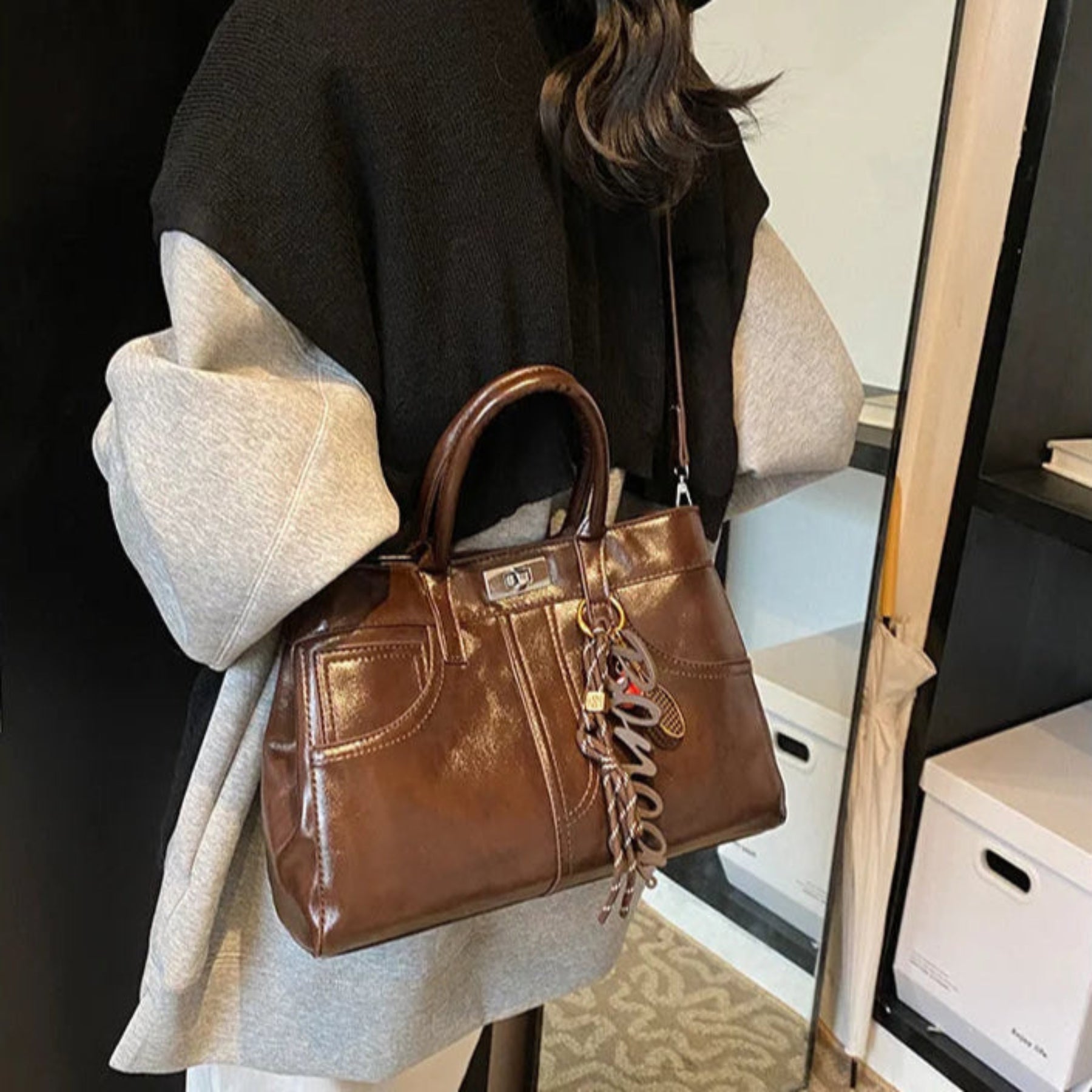 Damen Schultertasche im Retro-Stil ⎜ Große Kapazität für Alltag, Reisen und stilvolle Auftritte