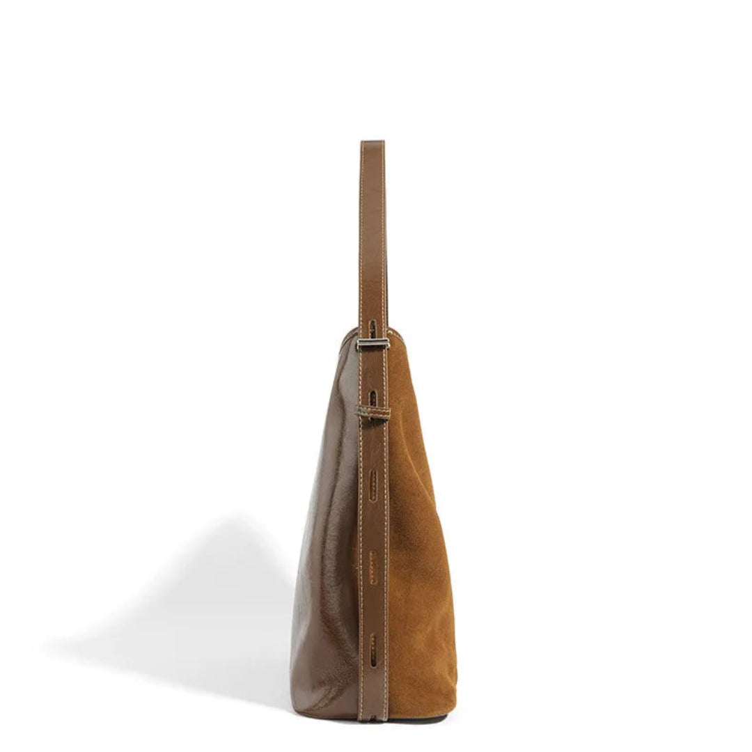 Umhängetasche aus Veloursleder ⎜ Weiche Retro Schultertasche mit verstellbarem Riemen und Innenfach