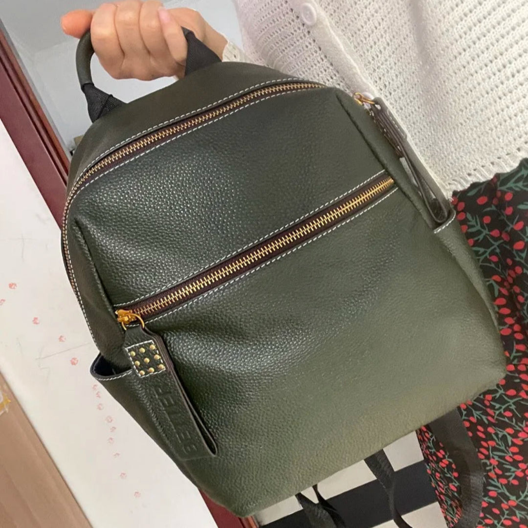 Damen Rucksack für Reisen ⎜ Schlichter Freizeitrucksack mit Reißverschlussfach und verstellbaren Trägern