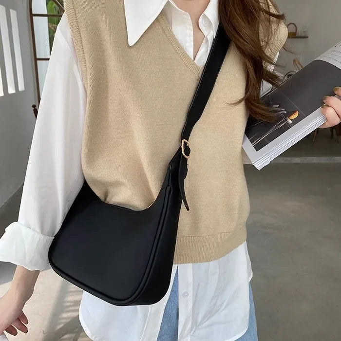 Damen Schultertasche im Retro-Stil ⎜ Schlichte Handtasche mit Viel Stauraum und Breitem Verstellbarem Riemen